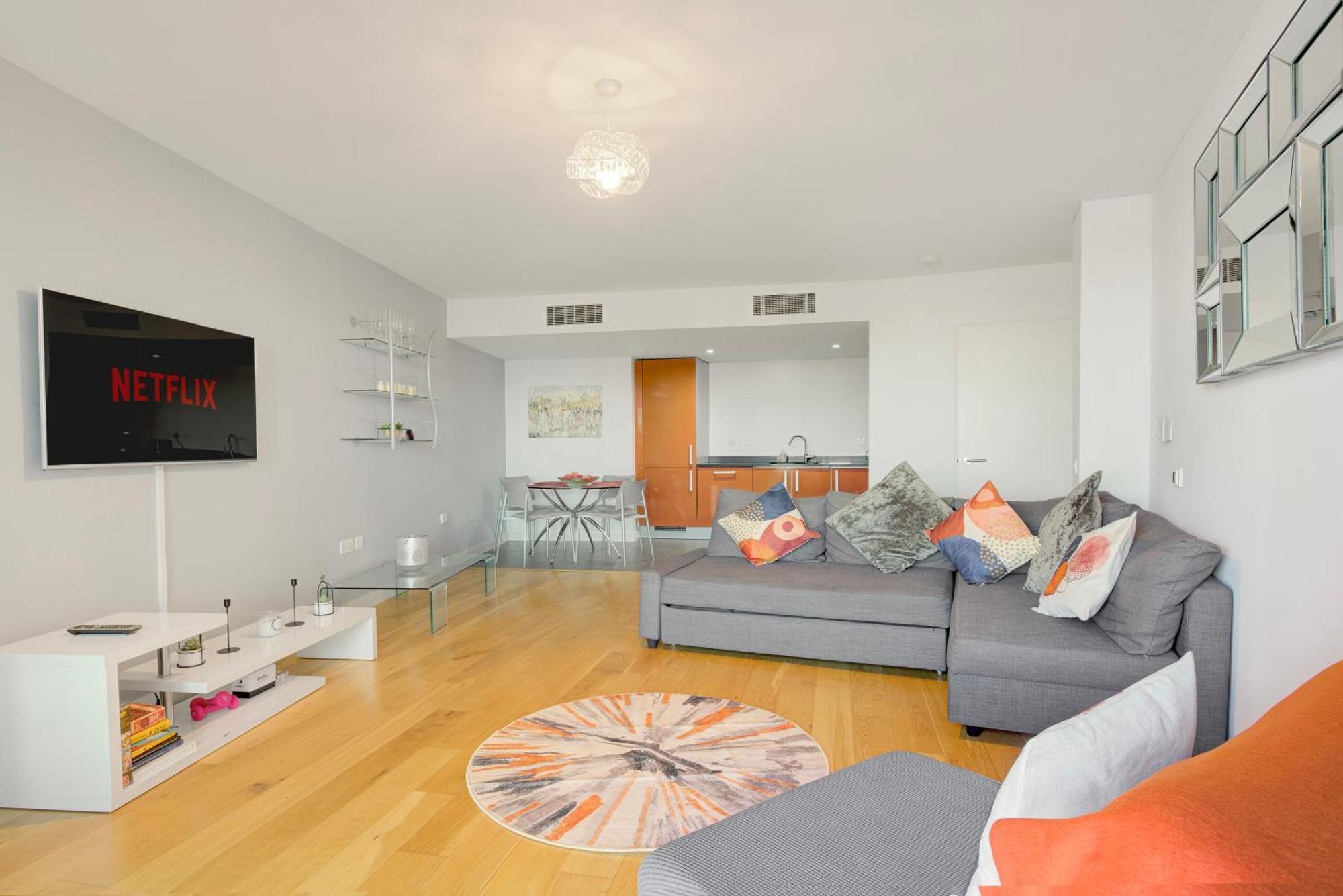 Cozy 1-bed Flat With Gym Access & Charming Vibe